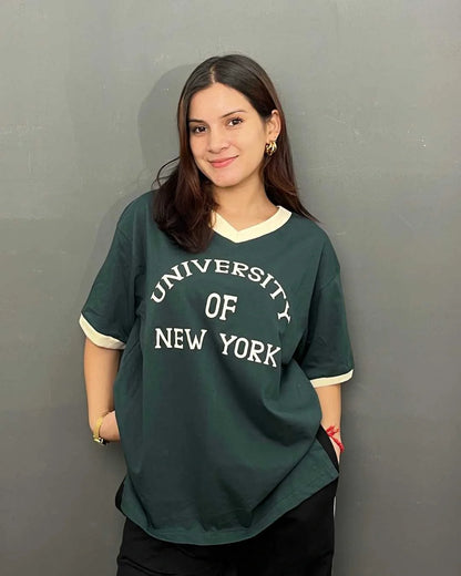 Uni NY Tap-Out V-Neck Oversize T-Shirt