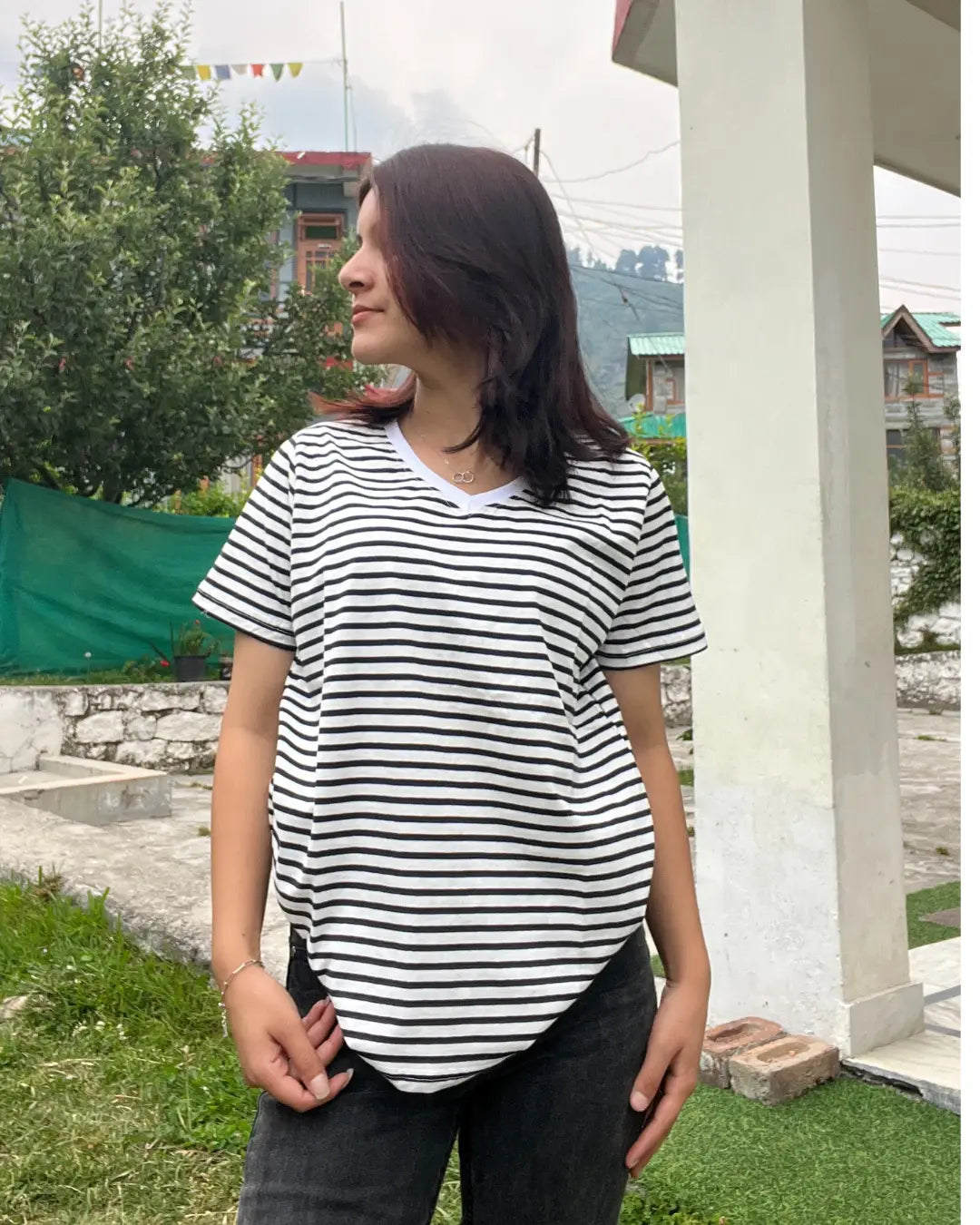 Monoline Stripe V-Neck T-Shirt